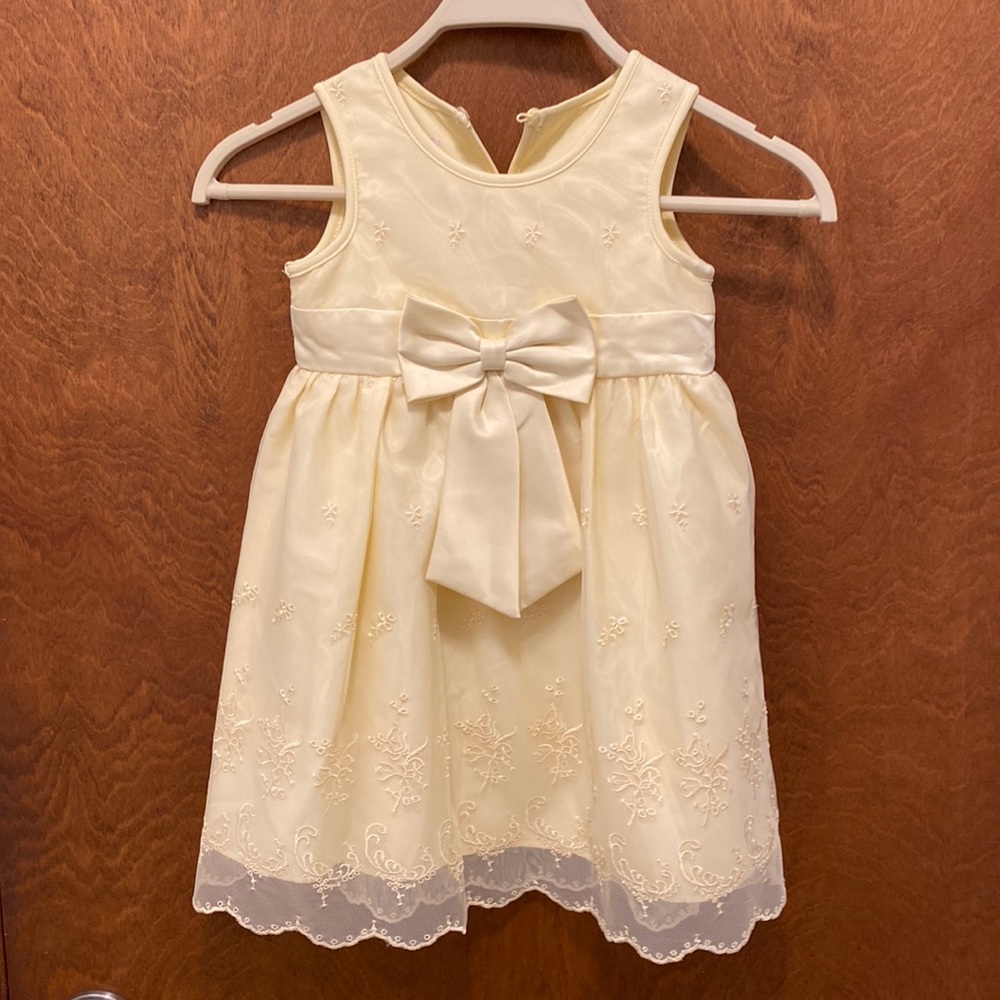 Katie M dress size 3T